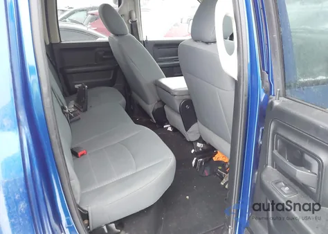 2018 Ram 1500 Express 4X4 6'4 Box из США, поврежденный, VIN 1C6RR7FG9JS247220